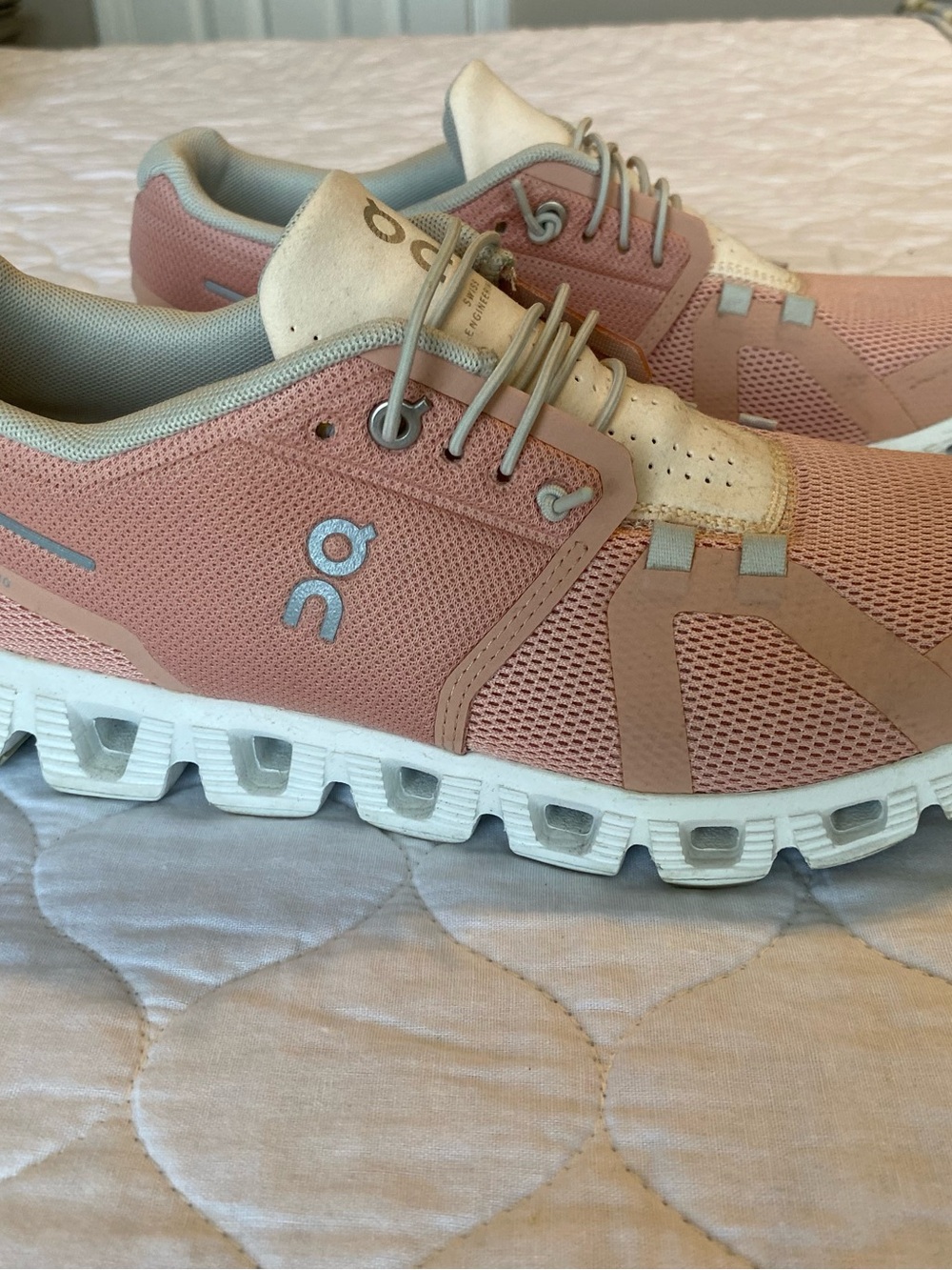 On Running Women's Cloud Running Shoes - Dusty Rose with White Soles